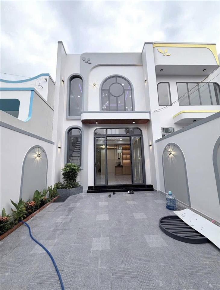 Nhà tân kim, cần giuộc, gần trục đường quốc lộ 50, diện tích 100m2  giá 1tỷ250tr