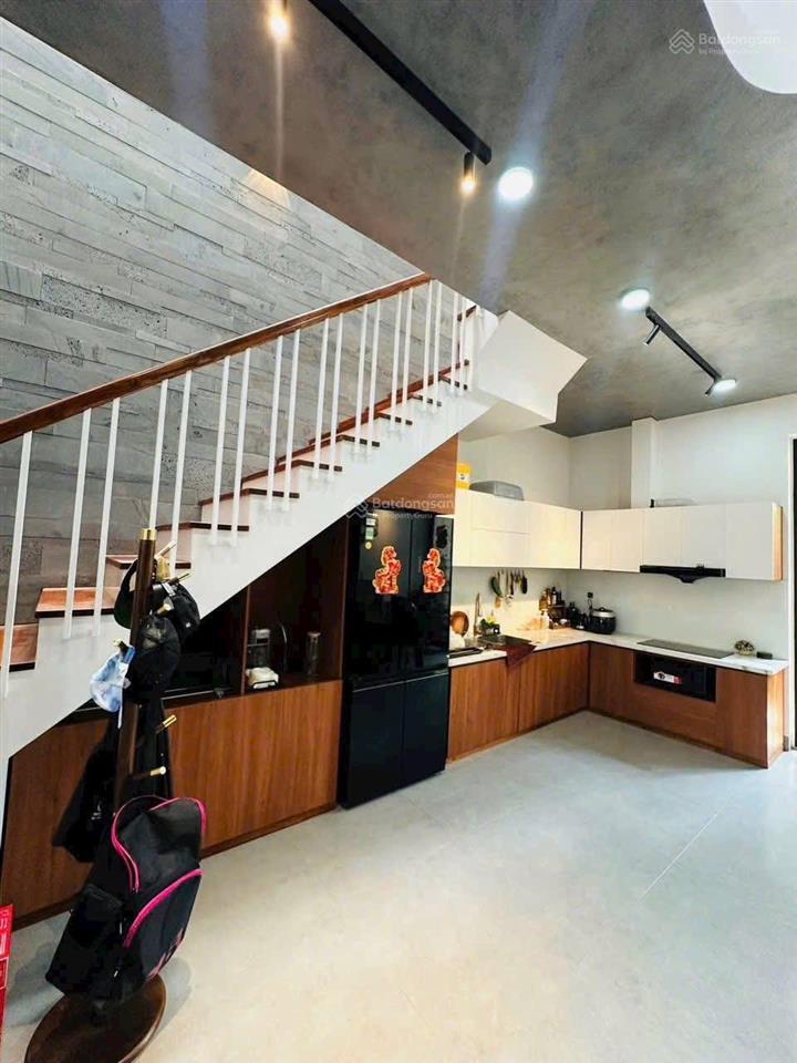Bán nhà gần chợ bình chánh, đường trịnh như khuê, diện tích 100m2 full thổ