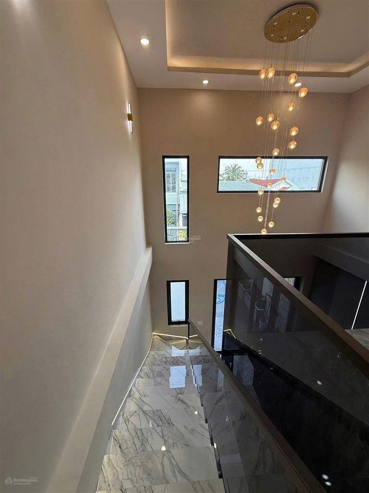 Nhà đường đinh đức thiện  bình chánh gần chợ bình chánh, dt 90m2