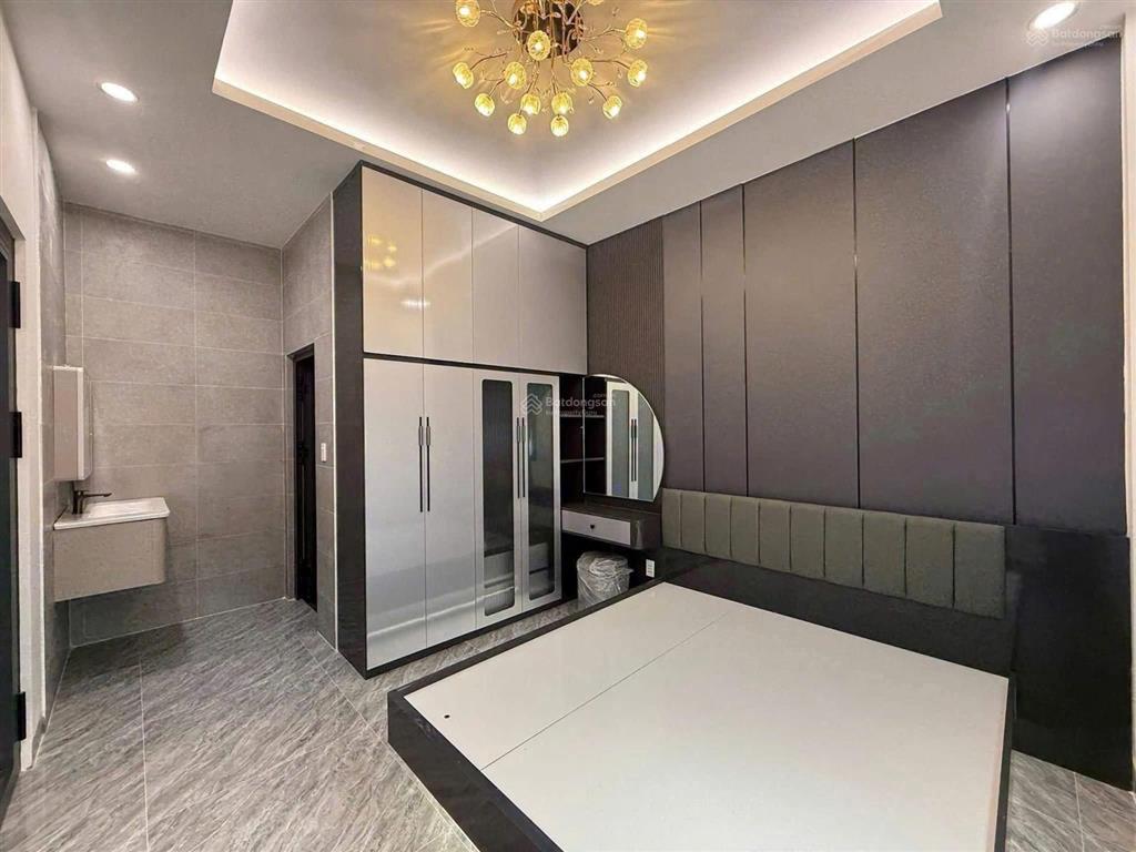 Nhà đường đinh đức thiện  bình chánh gần chợ bình chánh, dt 90m2