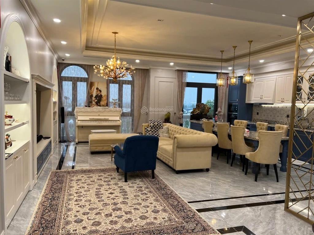Cho thuê biệt thự gần 300m2 sân vườn, full nội thất cao cấp  25 triệu / tháng