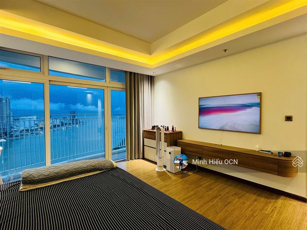 Bán căn hộ cao cấp 2pn azura view sông hàn  tầng cao, giá tốt