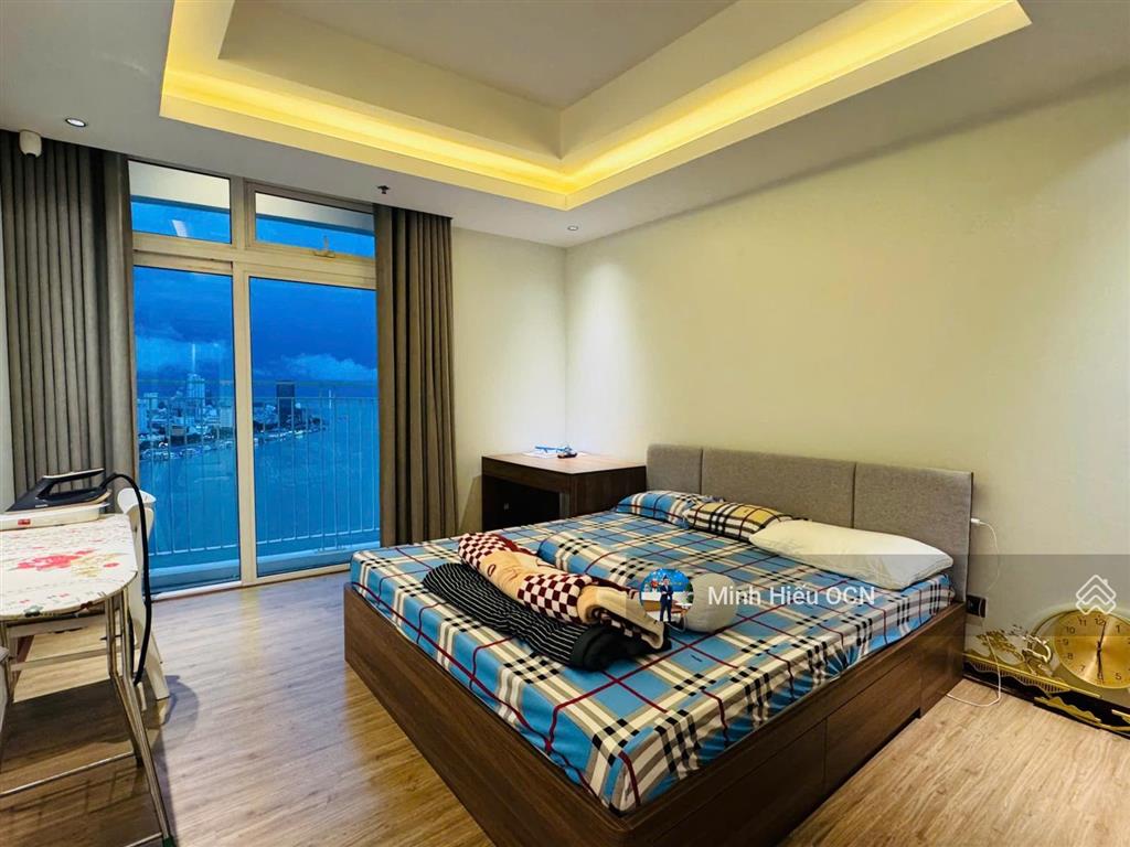 Bán căn hộ cao cấp 2pn azura view sông hàn  tầng cao, giá tốt