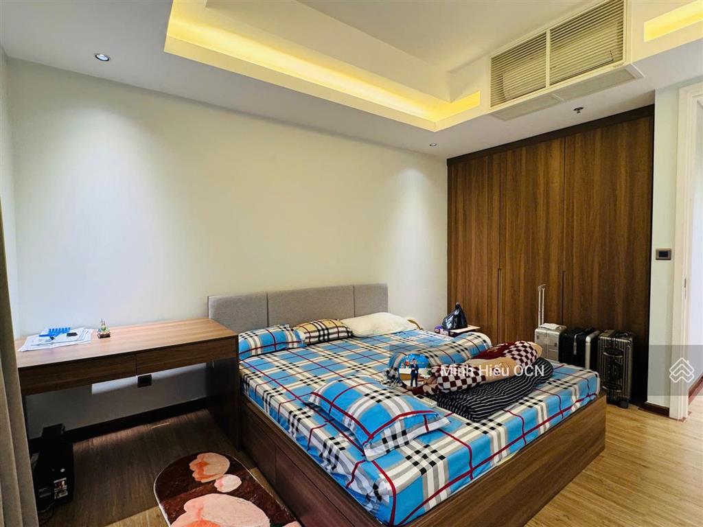 Bán căn hộ cao cấp 2pn azura view sông hàn  tầng cao, giá tốt