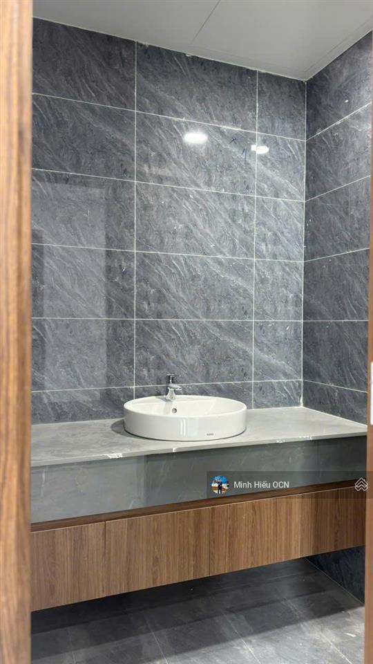 Bán căn hộ 2pn tầng cao vista residence  nhận nhà ở ngay  sẵn nội thất liền tường giá chỉ 4,x tỷ