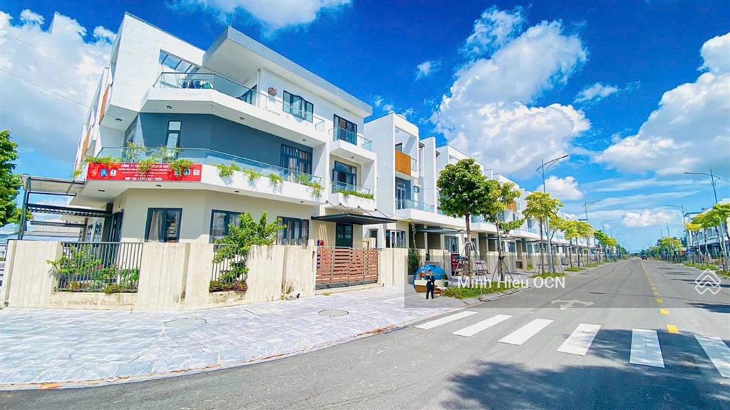 Chỉ từ 5 tỷ sở hữu căn nhà phố 4 tầng ngay trung tâm tp. huế  cách aeon mall 300 m