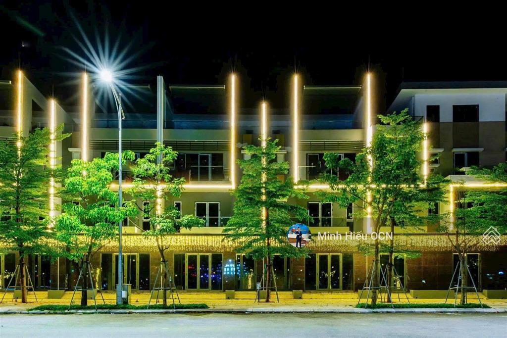 Chỉ từ 5 tỷ sở hữu căn nhà phố 4 tầng ngay trung tâm tp. huế  cách aeon mall 300 m
