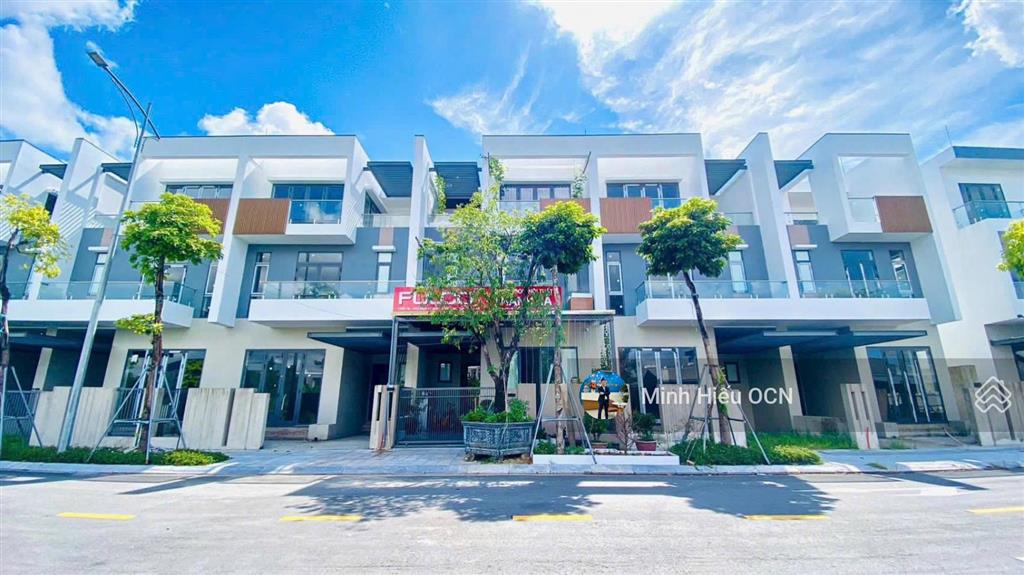 Chỉ từ 5 tỷ sở hữu căn nhà phố 4 tầng ngay trung tâm tp. huế  cách aeon mall 300 m