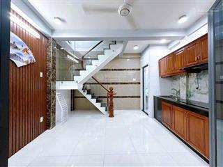 30m ra hẻm xa hơi  4 tầng btct  23m2  nở hậu  hẻm thông