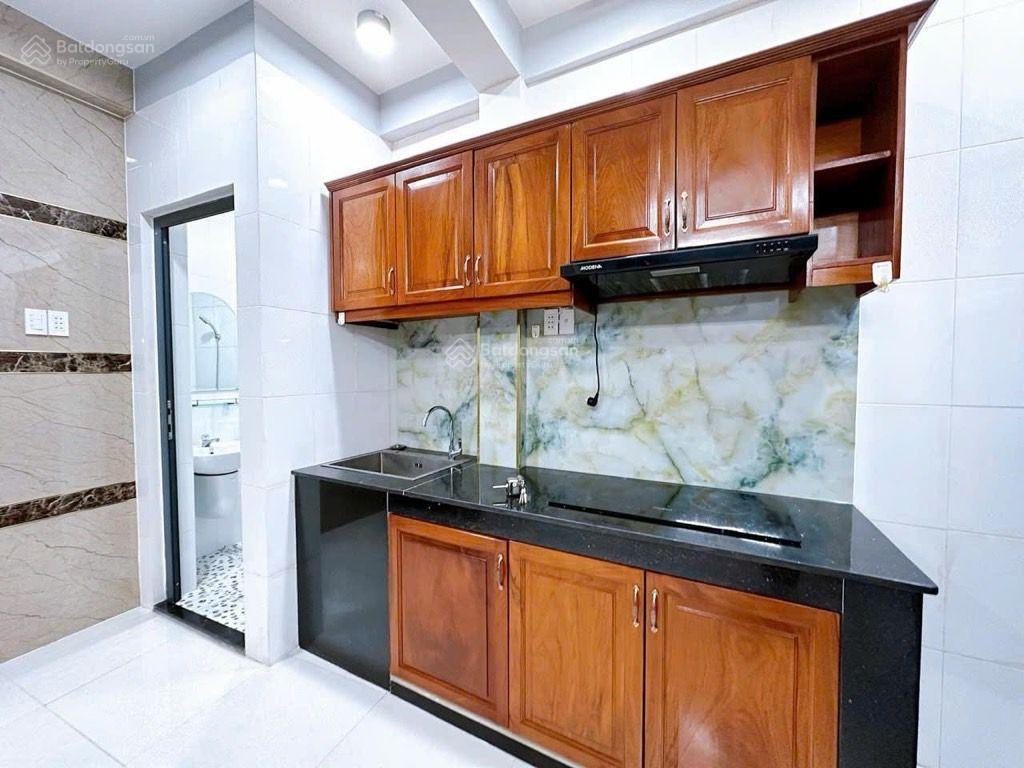 30m ra hẻm xa hơi  4 tầng btct  23m2  nở hậu  hẻm thông