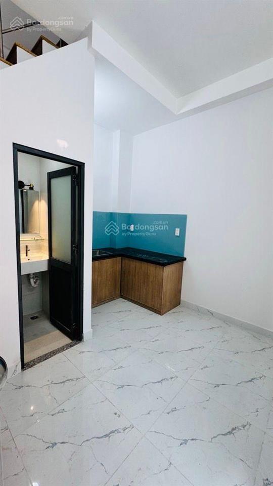 1 căn ra mặt tiền  2 tầng btct  29.5m2  6,5 tỷ