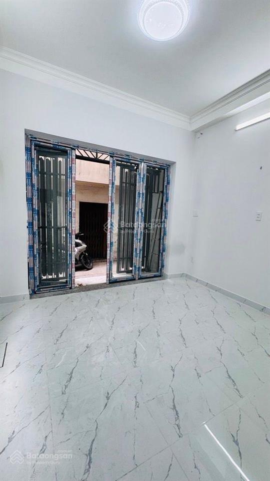 1 căn ra mặt tiền  2 tầng btct  29.5m2  6,5 tỷ