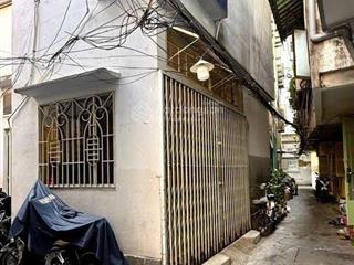 Căn góc  cách hxh 30m  35.2m2  4 tầng btct  giá 6,8 tỷ