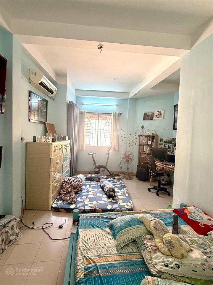 Căn góc  cách hxh 30m  35.2m2  4 tầng btct  giá 6,8 tỷ