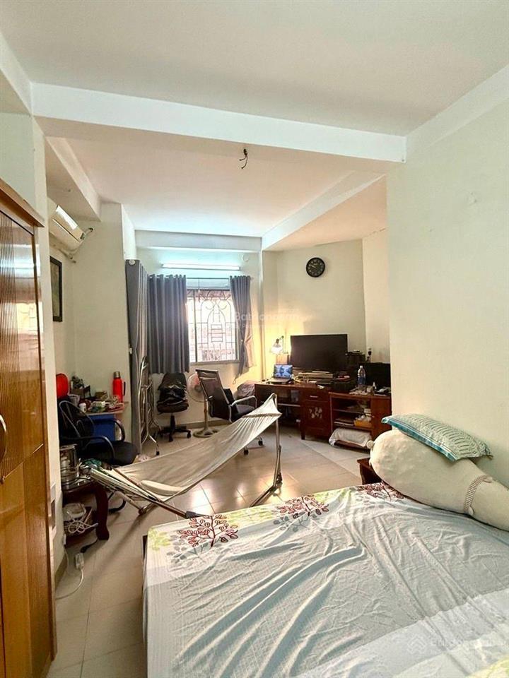 Căn góc  cách hxh 30m  35.2m2  4 tầng btct  giá 6,8 tỷ