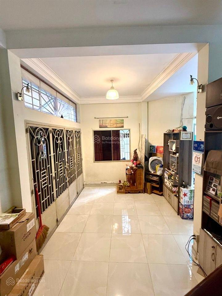 Căn góc  cách hxh 30m  35.2m2  4 tầng btct  giá 6,8 tỷ