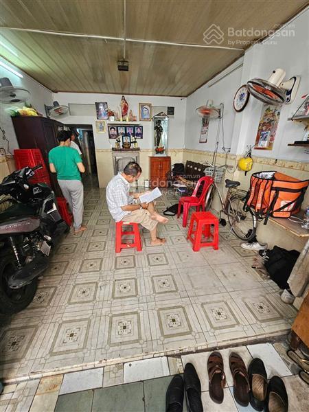 Lô góc  20m ra hẻm xe hơi  64.5m2  nở hậu  7,3 tỷ