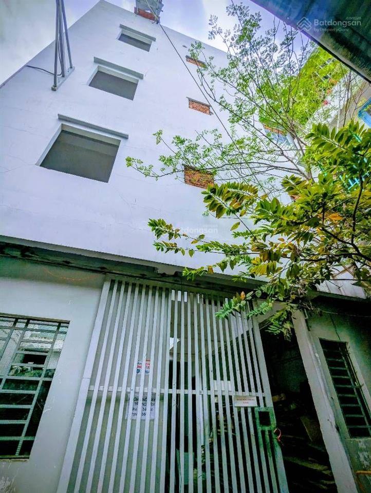 Chính chủ  nhà 5 tầng thang máy  sân rộng hẻm 1 trục  diện tích lớn