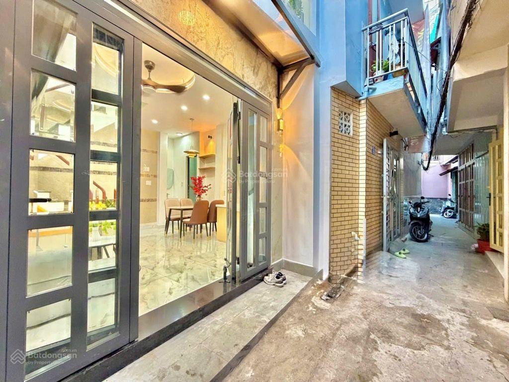 Nhà mới  full nội thất  4 tầng btct  15m ra hxh  nở hậu  4.99 tỷ