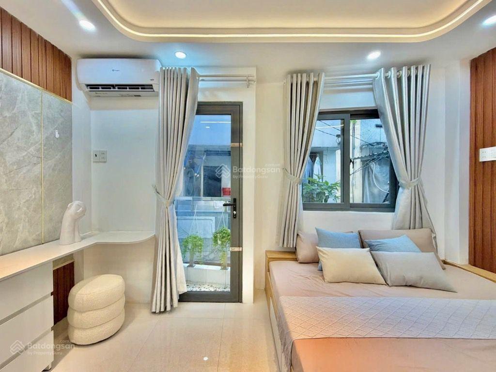 Nhà mới  full nội thất  4 tầng btct  15m ra hxh  nở hậu  4.99 tỷ