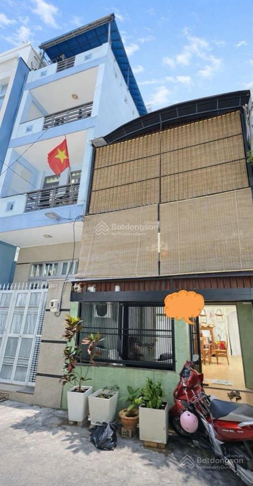 Xe hơi đỗ cửa  bán đất tặng nhà  2 tầng  sổ vuông a4  11,x tỷ