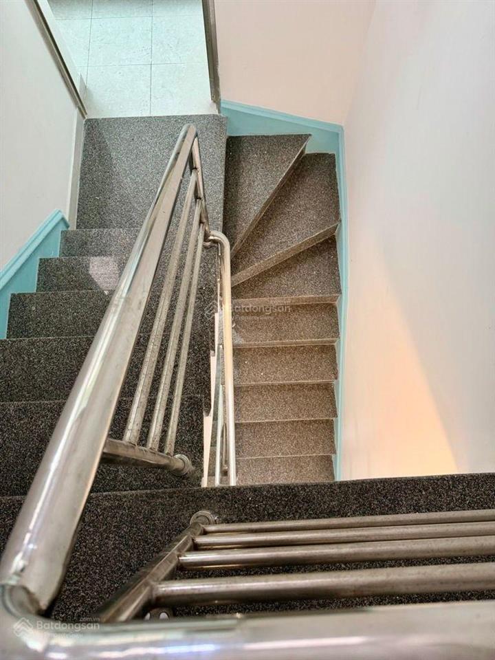 Bán gấp nhà quận 3  15m ra hẻm xh  3 tầng btct  44m2  6,x tỷ