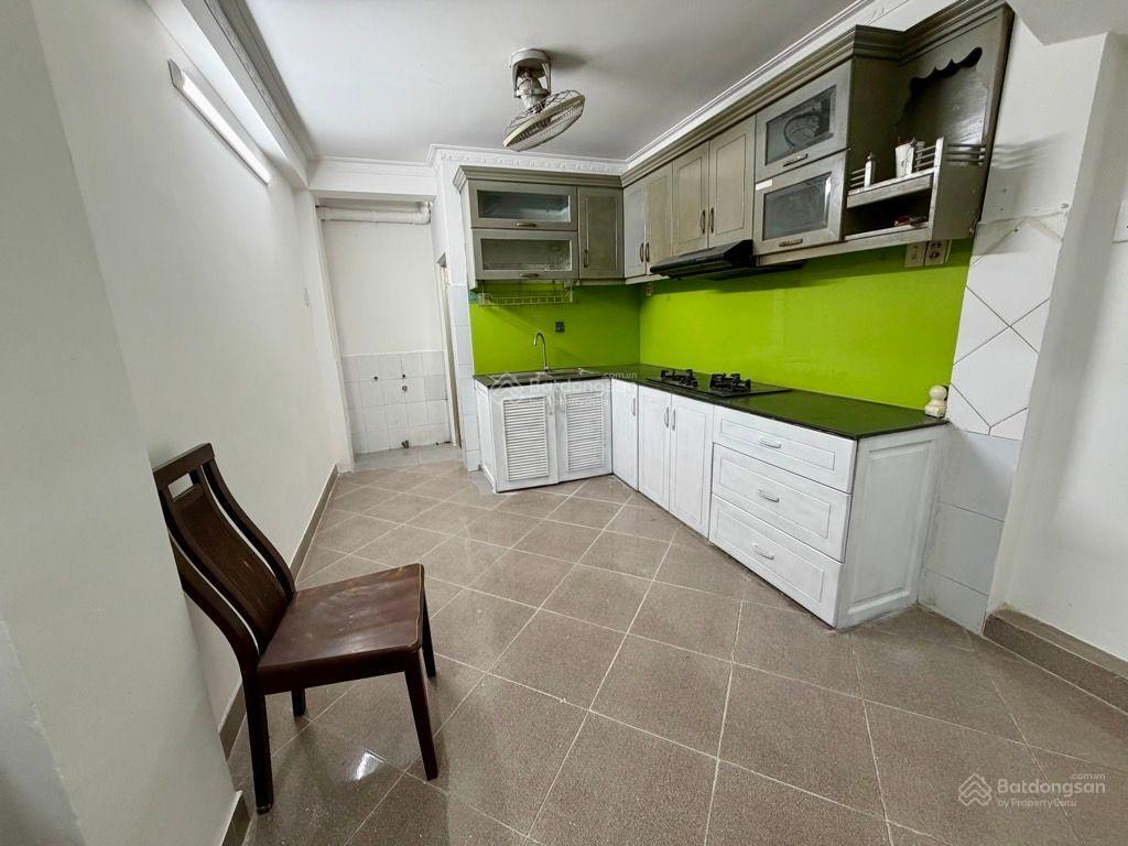 Bán gấp nhà quận 3  15m ra hẻm xh  3 tầng btct  44m2  6,x tỷ