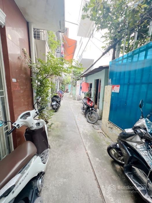 Gấp bán 5,5 tỷ  khu phố tây  50m2  hẻm 3 gác an ninh  bán đất tặng nhà