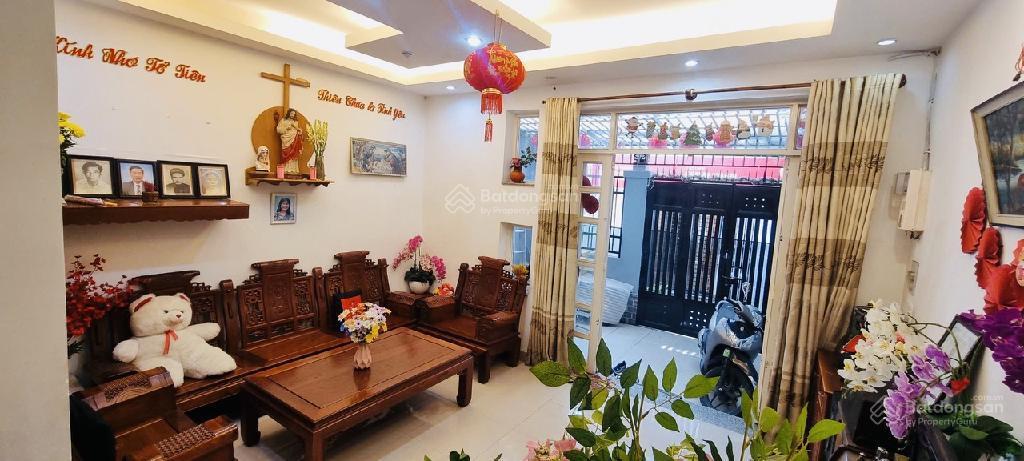 Chỉ 11.5tỷ  81m2  4 tầng btct  ba gác tới nhà  nở hậu