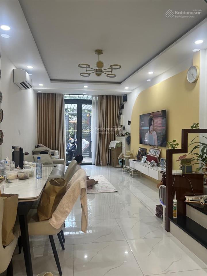 Nhà mới khu phố ẩm thực hxh 4 chỗ  sổ nở hậu  47m2  6,9 tỷ