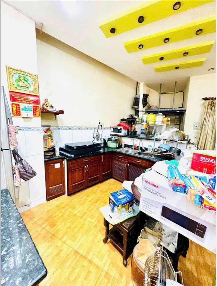 Nhà 3 tầng btct  54m2 ngay ga metro hòa hưng  nở hậu  30m ra mặt tiền
