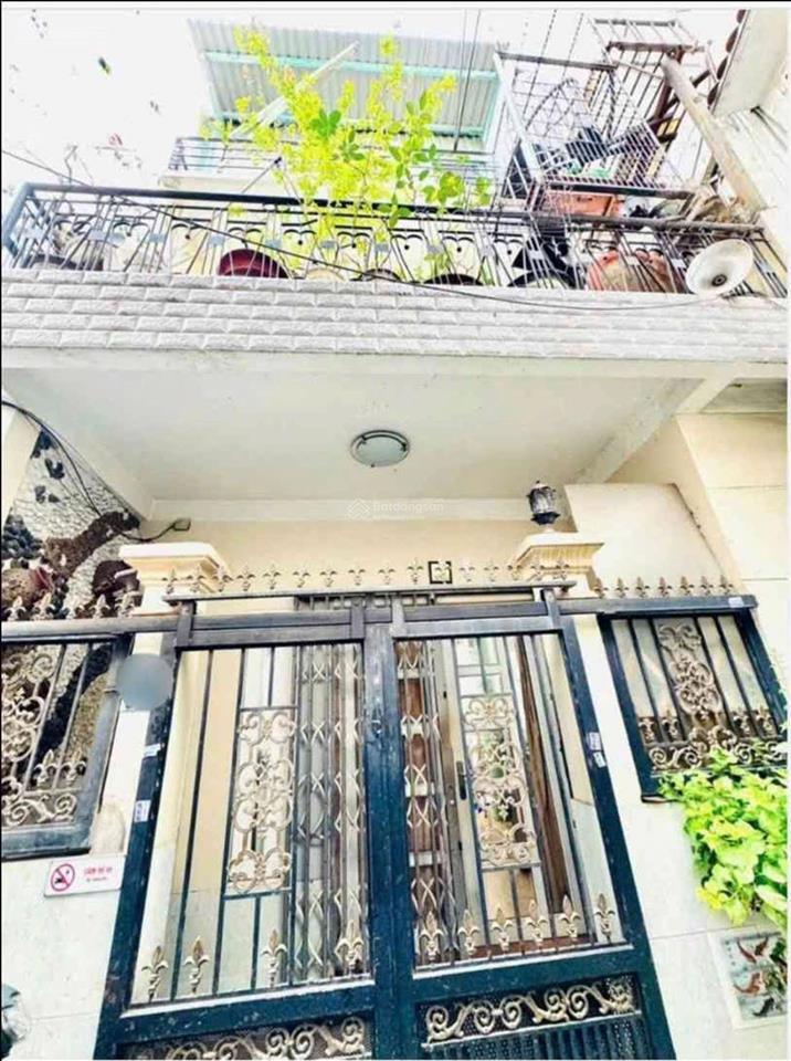 Nhà 3 tầng btct  54m2 ngay ga metro hòa hưng  nở hậu  30m ra mặt tiền