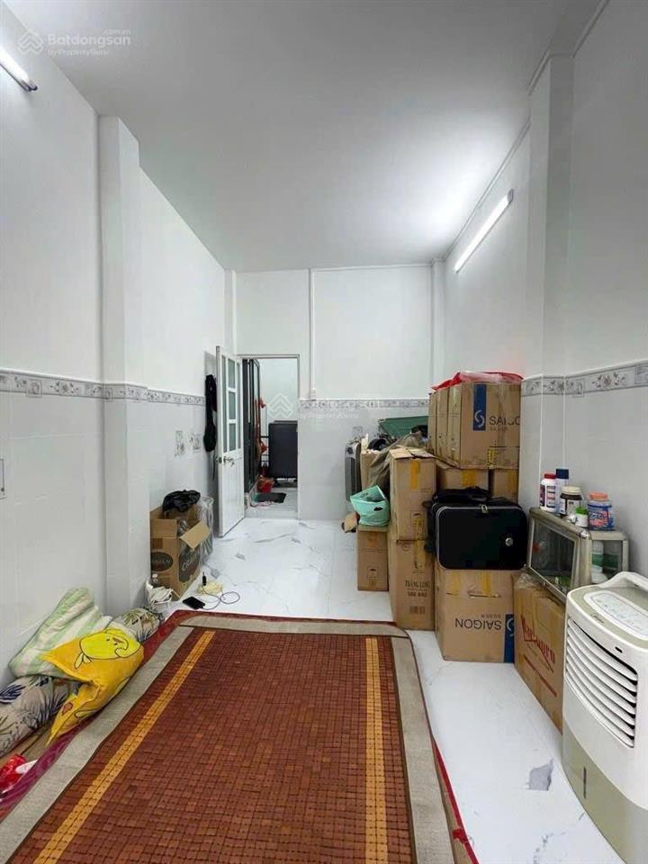 20m ra hẻm xe hơi 2 tầng  22m2  nở hậu  3,x tỷ