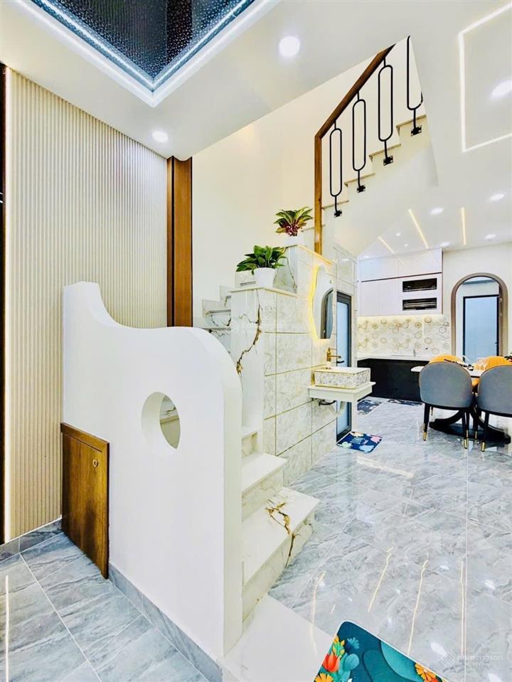 Nhà mới full nội thất  xe hơi đỗ cửa  pn trệt  38m2  4,x tỷ