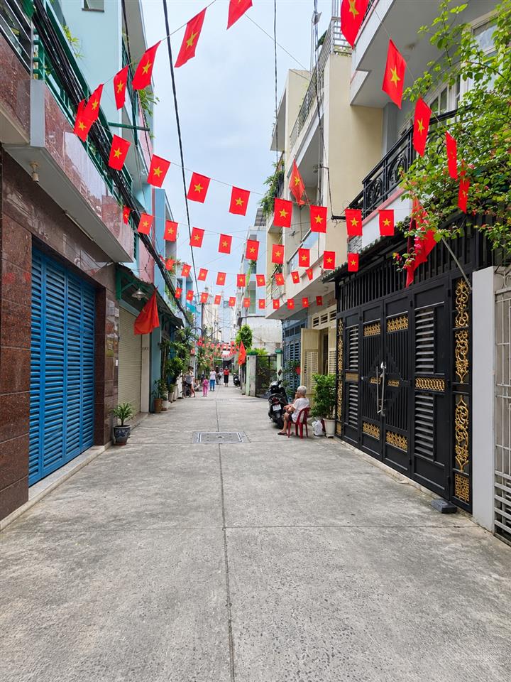 Ngộp bank  xe hơi tới nhà  46m2  nhỉnh 5 tỷ  sổ vuông  2 tầng