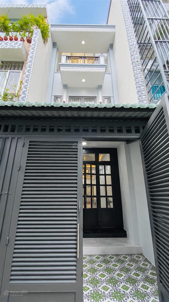 Chính chủ lâu đời  10 ra hxh  70m2  nhà mới vào ở ngay  3 tầng btct  vuông a4  7,8 tỷ tl