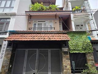 Chú quang sắp đi định cư cần bán gấp nhà ngay sát mặt tiền huỳnh văn nghệ