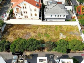 Cho thuê lô góc 3 mặt tiền 900m2 vị trí vip khu d2d, phường thống nhất