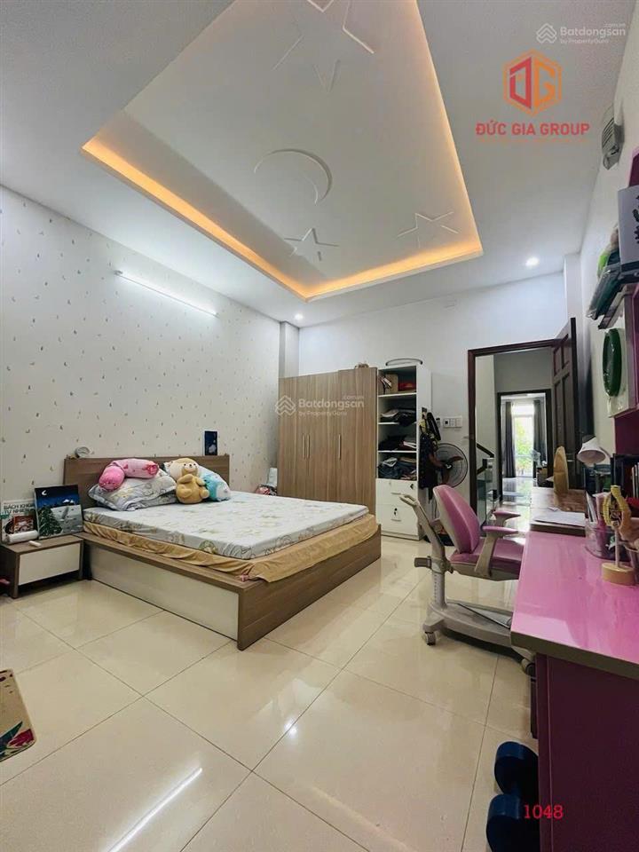Bán nhà đẹp 1 trệt 3 lầu 76m2 full nội thất khu dân cư d2d võ thị sáu