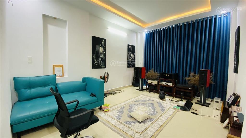 Bán nhà đẹp 1 trệt 3 lầu 76m2 full nội thất khu dân cư d2d võ thị sáu