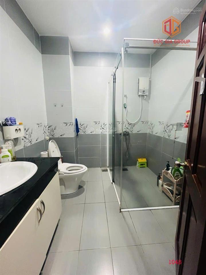 Bán nhà đẹp 1 trệt 3 lầu 76m2 full nội thất khu dân cư d2d võ thị sáu