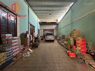 Nếu đang tìm một căn nhà có diện tích rộng, mặt tiền đẹp để ở thì căn này rất đáng để xem.