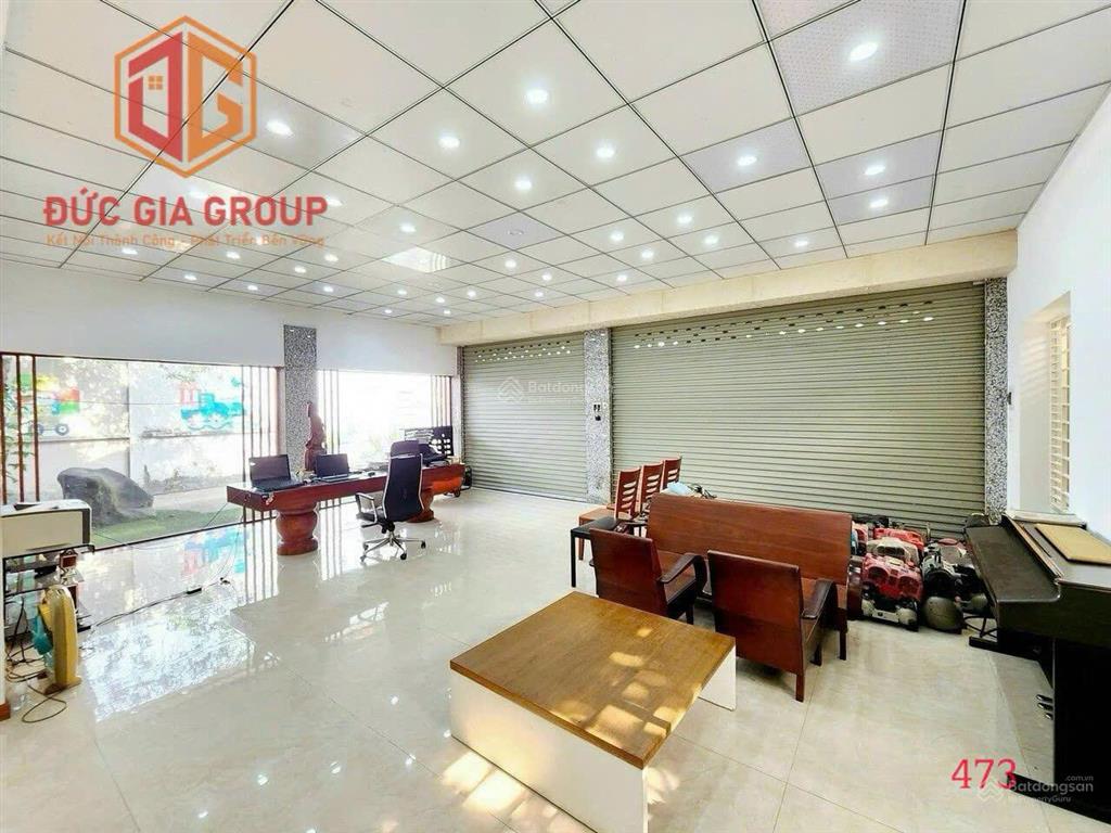 Không gian sống xanh, trước mặt là sông sau lưng tựa núi