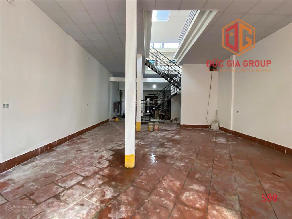 Cho thuê nhà mặt tiền đường phan trung 235m2 ngang 7m
