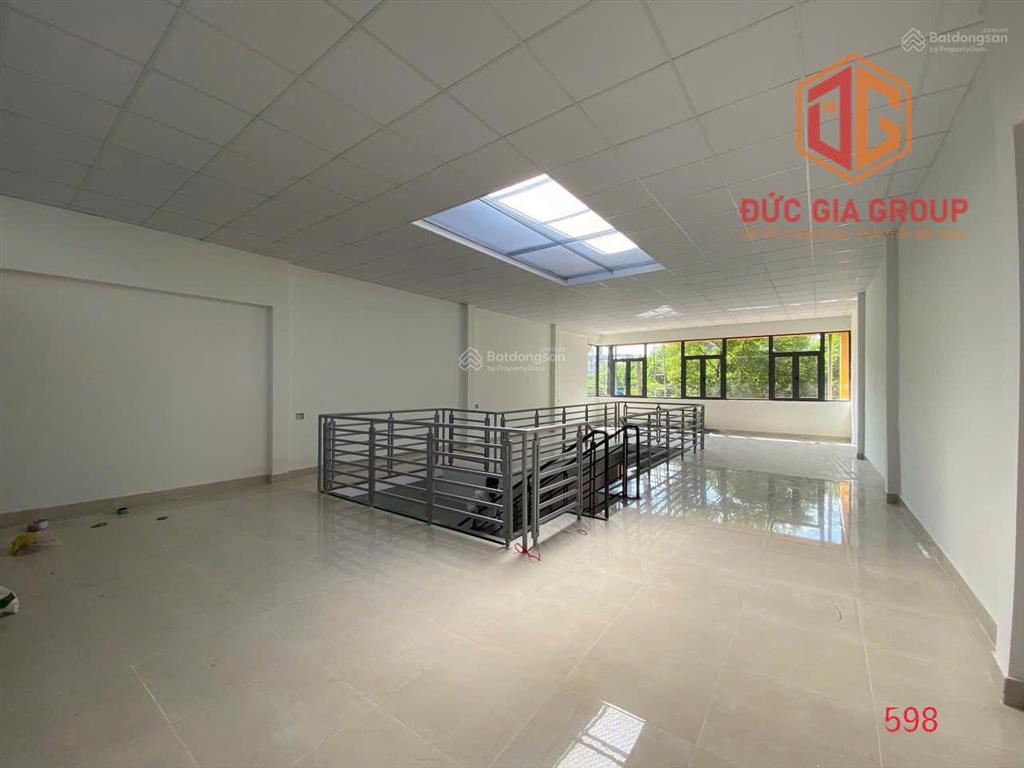 Cho thuê nhà mặt tiền đường phan trung 235m2 ngang 7m