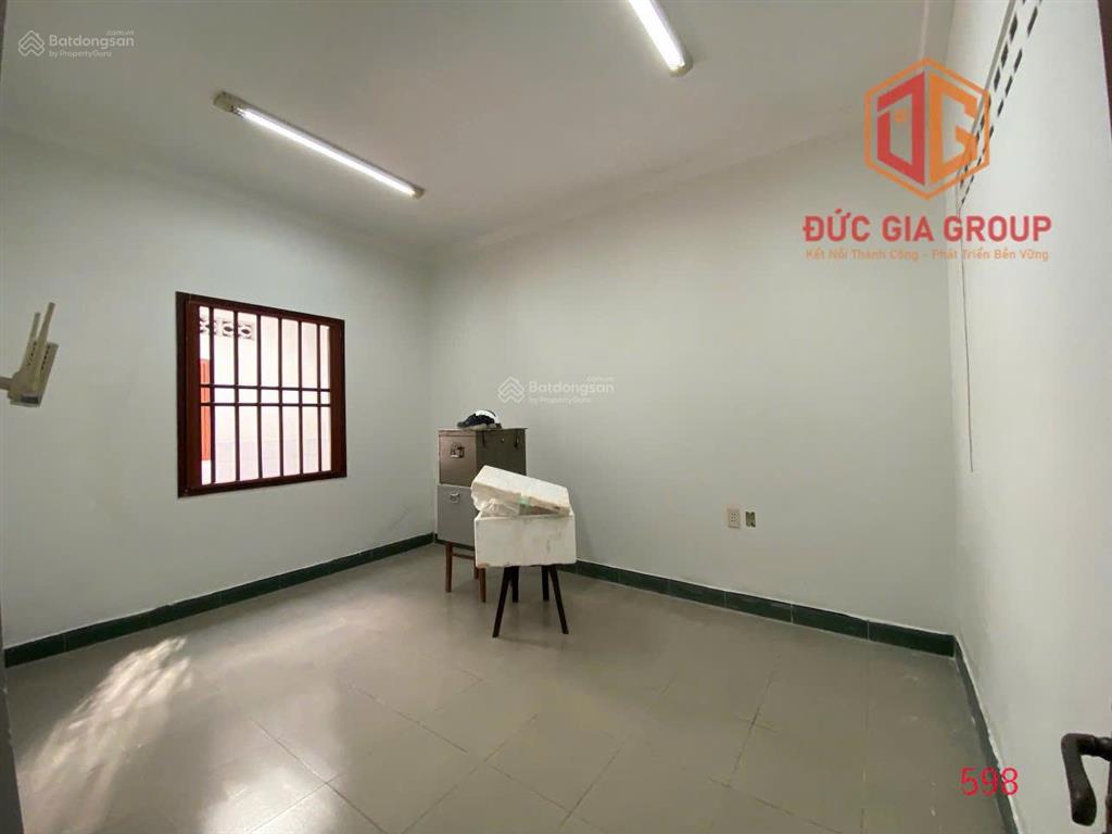 Cho thuê nhà mặt tiền đường phan trung 235m2 ngang 7m