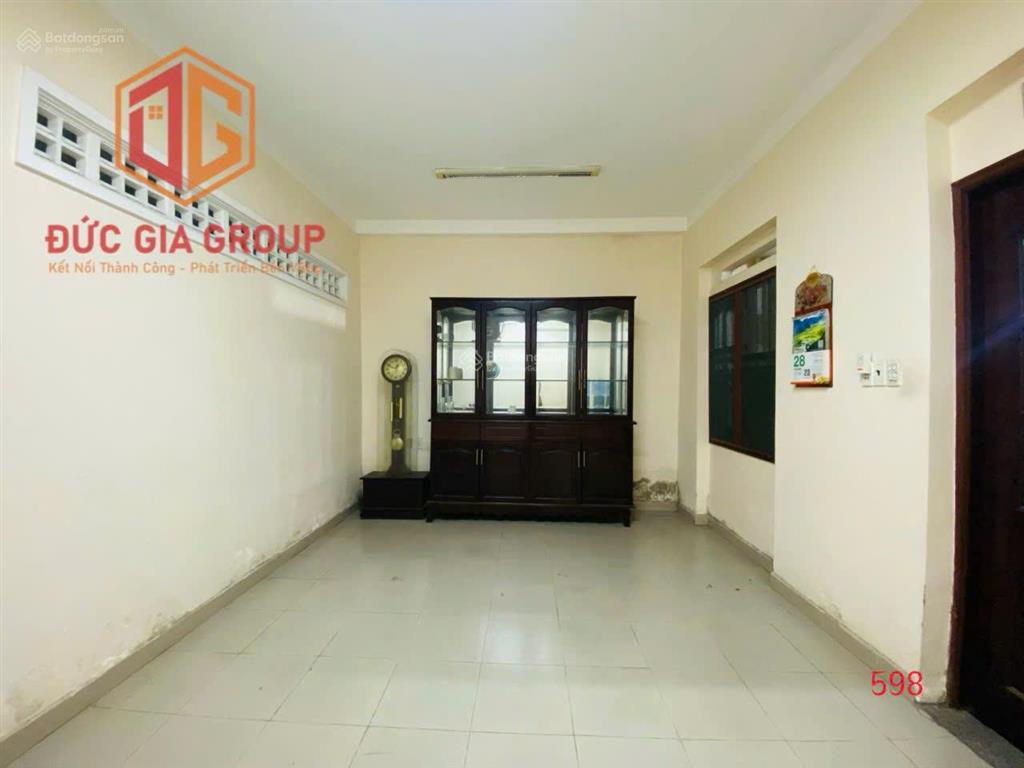 Cho thuê nhà mặt tiền đường phan trung 235m2 ngang 7m
