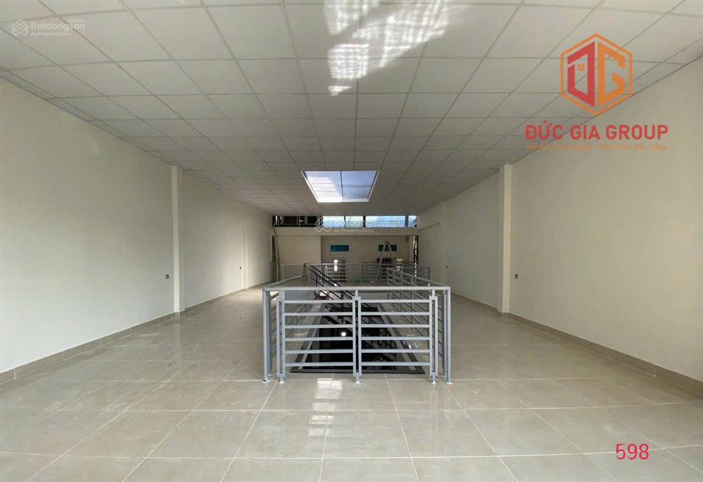 Cho thuê nhà mặt tiền đường phan trung 235m2 ngang 7m