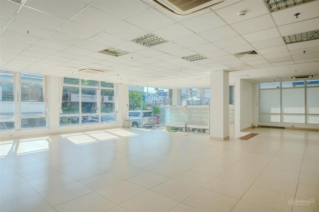 Cho thuê tòa nhà trường chinh, tân bình 1.200m sàn có pccc, máy lạnh