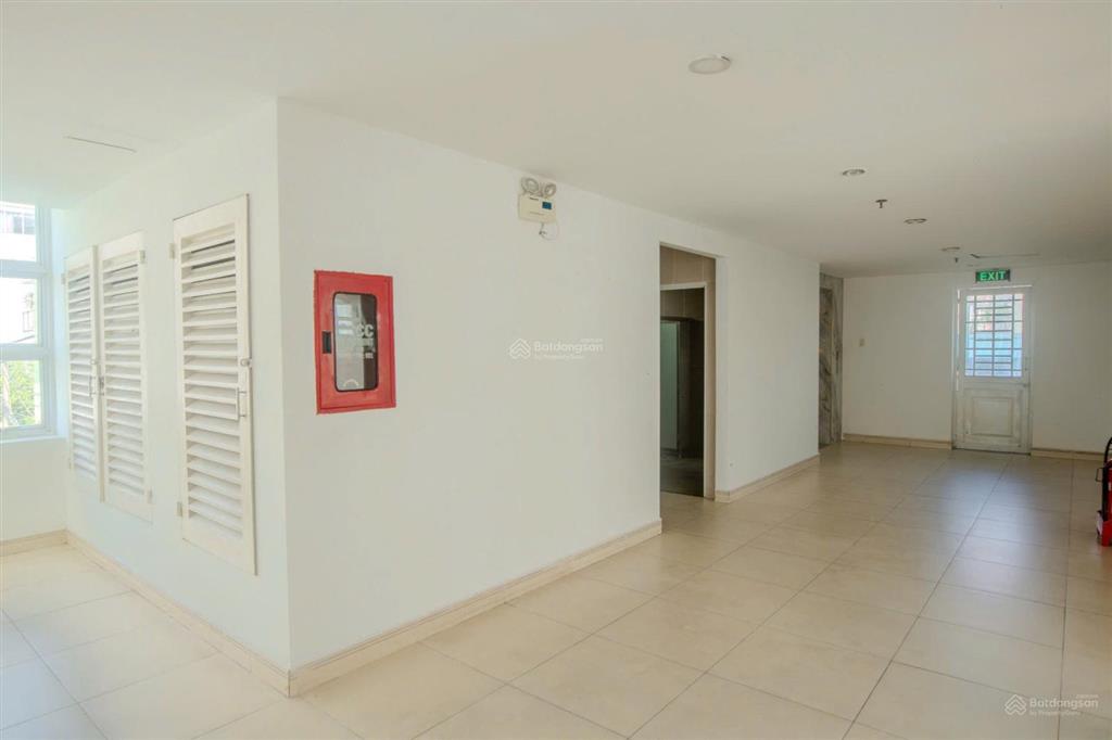 Cho thuê tòa nhà trường chinh, tân bình 1.200m sàn có pccc, máy lạnh